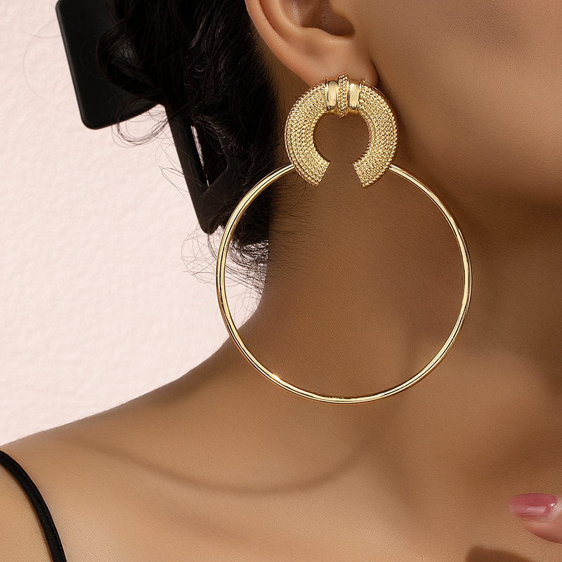 1 Pair Simple Style Circle Plating Alloy Gold Plated Hoop Earrings display picture 1