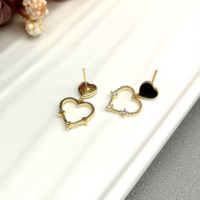 1 Pair Simple Style Heart Shape Enamel Inlay Copper Zircon Drop Earrings display picture 6