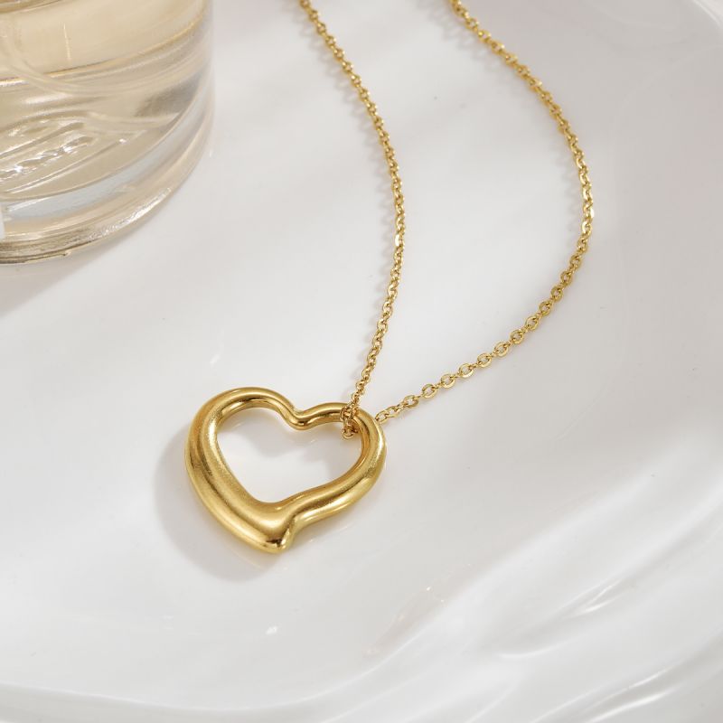 Stainless Steel 18K Gold Plated Modern Style Simple Style Polishing Plating Heart Shape Necklace display picture 5
