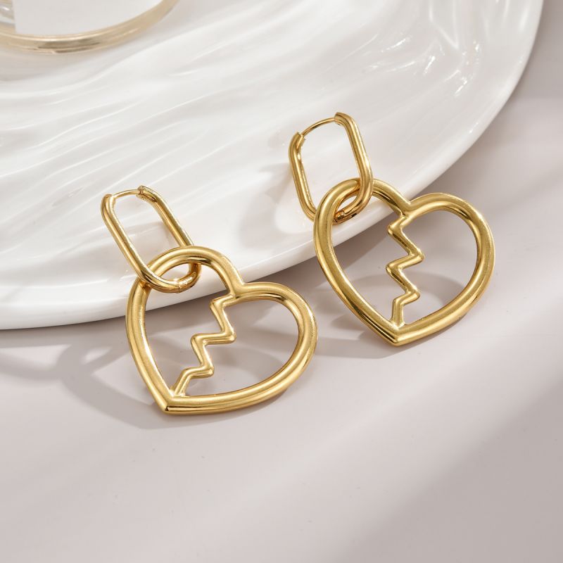 1 Pair Simple Style Commute Heart Shape Polishing Plating Stainless Steel 18K Gold Plated Drop Earrings display picture 2