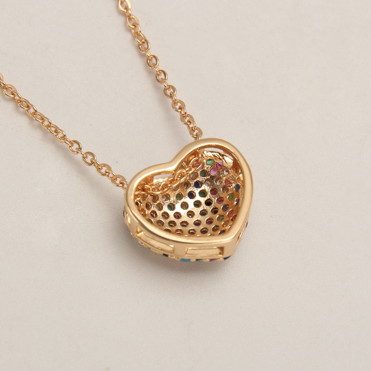 Elegant Simple Style Heart Shape Copper Plating Inlay Zircon Gold Plated Pendant Necklace display picture 4