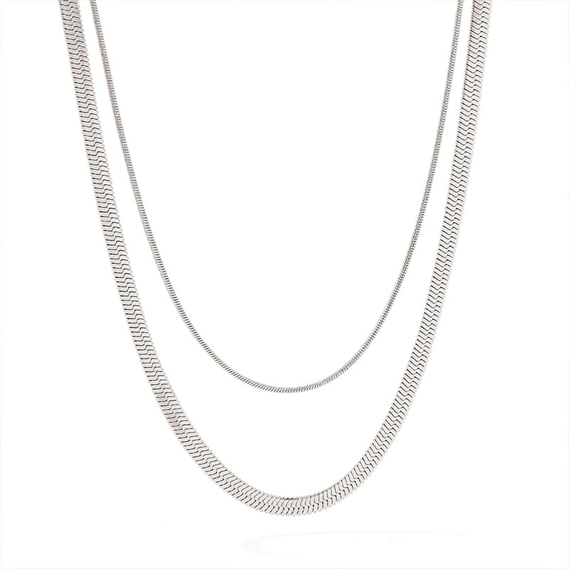 Simple Style Solid Color Stainless Steel Plating 18k Gold Plated Layered Necklaces display picture 7