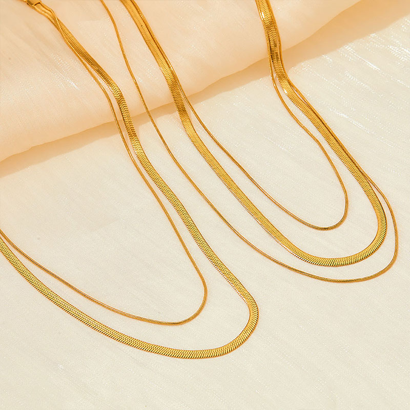 Einfacher Stil Einfarbig Rostfreier Stahl Überzug 18 Karat Vergoldet Geschichtete Halskette display picture 4