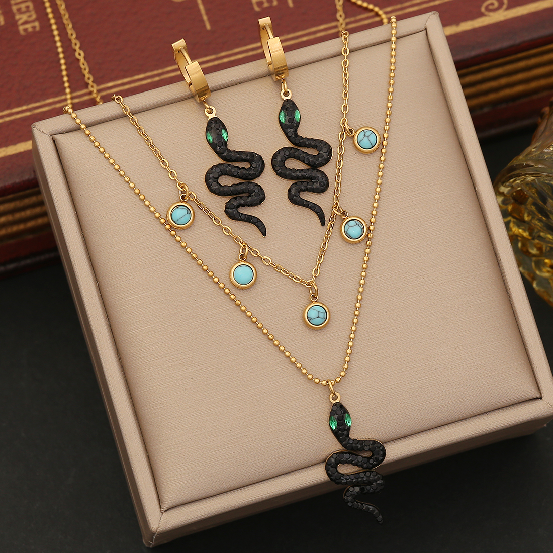 Wholesale Commute Snake 304 Stainless Steel Copper Inlay 18K Gold Plated Artificial Diamond Layered Necklaces display picture 15