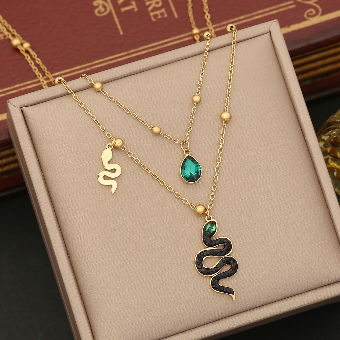 Wholesale Commute Snake 304 Stainless Steel Copper Inlay 18K Gold Plated Artificial Diamond Layered Necklaces display picture 16