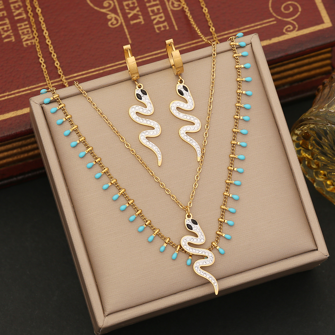Wholesale Commute Snake 304 Stainless Steel Copper Inlay 18K Gold Plated Artificial Diamond Layered Necklaces display picture 25