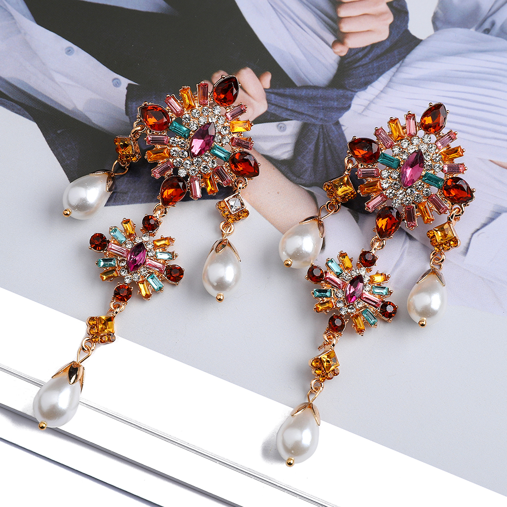 1 Pair Retro Classic Style Flower Plating Inlay Zinc Alloy Artificial Gemstones Drop Earrings display picture 5