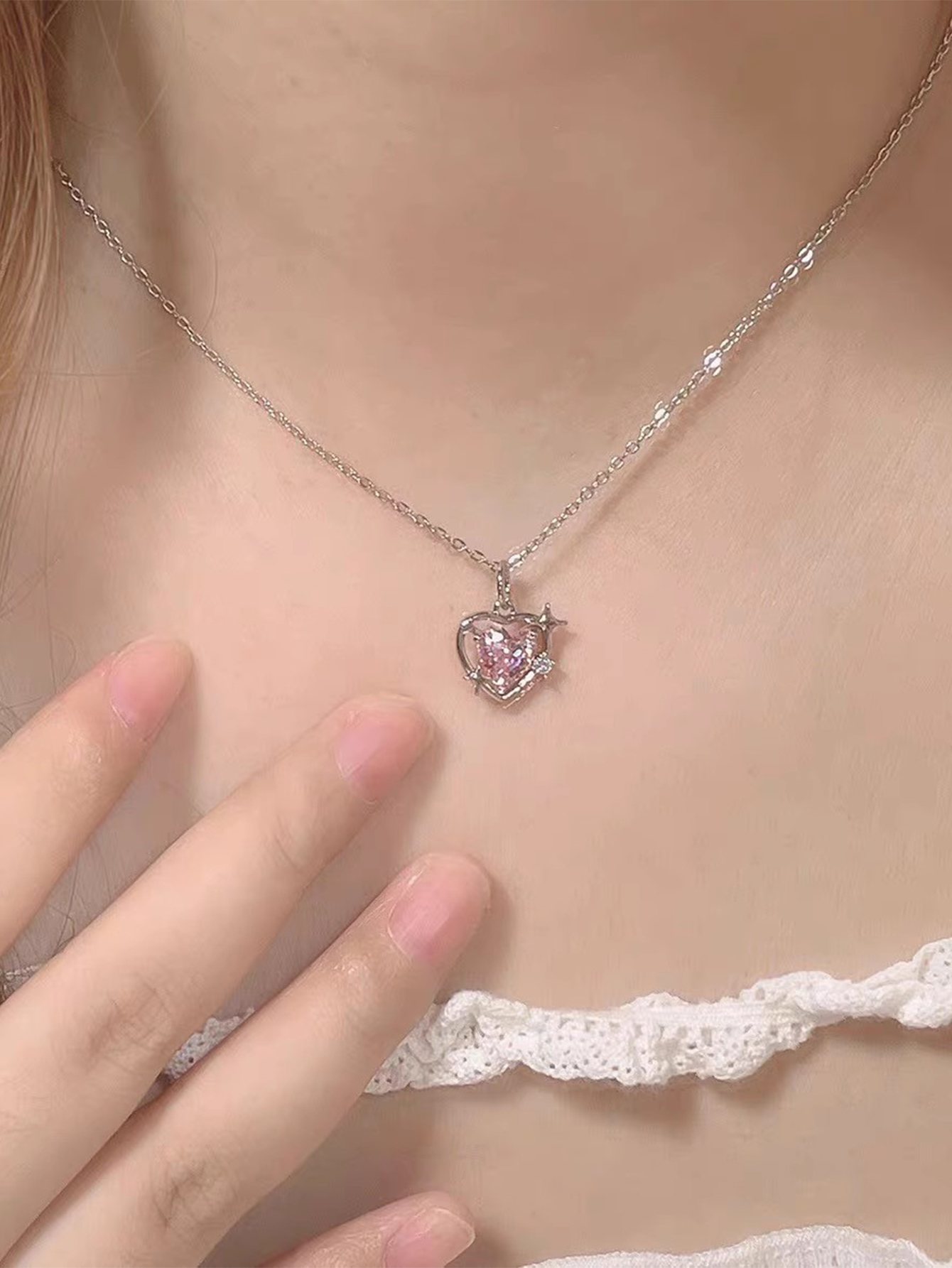 Copper Cute Heart Shape Inlay Zircon Pendant Necklace display picture 2
