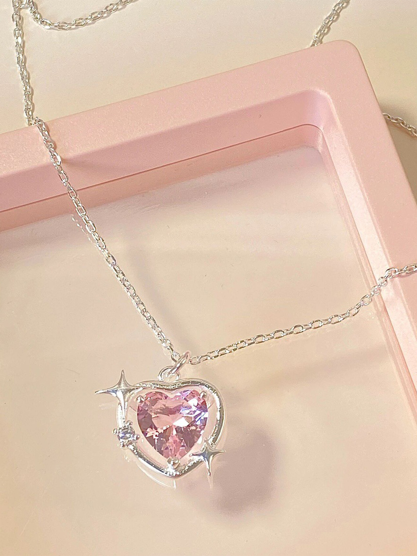 Copper Cute Heart Shape Inlay Zircon Pendant Necklace display picture 5