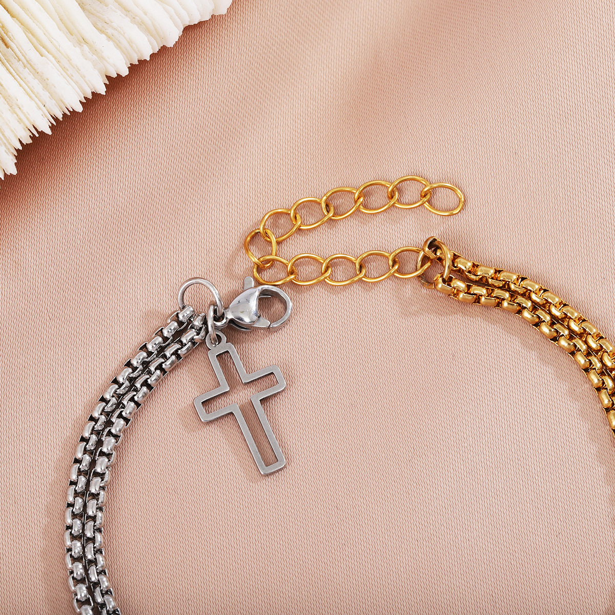 Wholesale Jewelry Retro Punk Cross Alloy None 14K Gold Plated Bracelets display picture 7