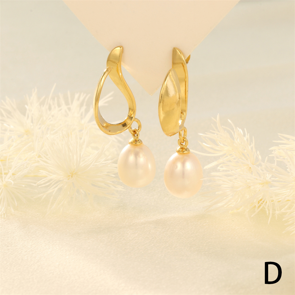 1 Pair Elegant Luxurious Irregular Plating Inlay Freshwater Pearl Copper Turquoise Zircon 18k Gold Plated Drop Earrings display picture 9