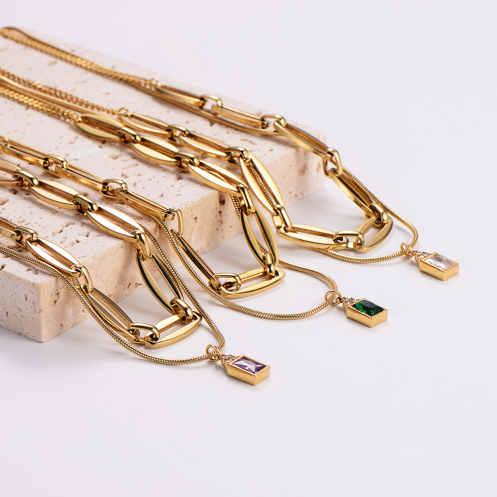 Edelstahl 304 18 Karat Vergoldet Einfacher Stil Überzug Rechteck Strasssteine Doppellagige Halsketten display picture 5