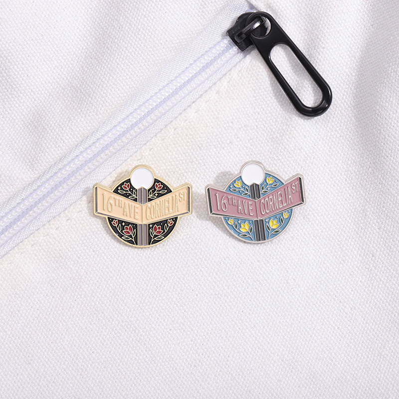 Cartoon Style Letter Alloy Plating Unisex Brooches display picture 10