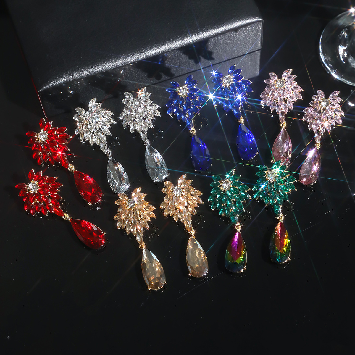 1 Paire Élégant Géométrique Incruster Alliage Strass Zircon Boucles D'oreilles display picture 2