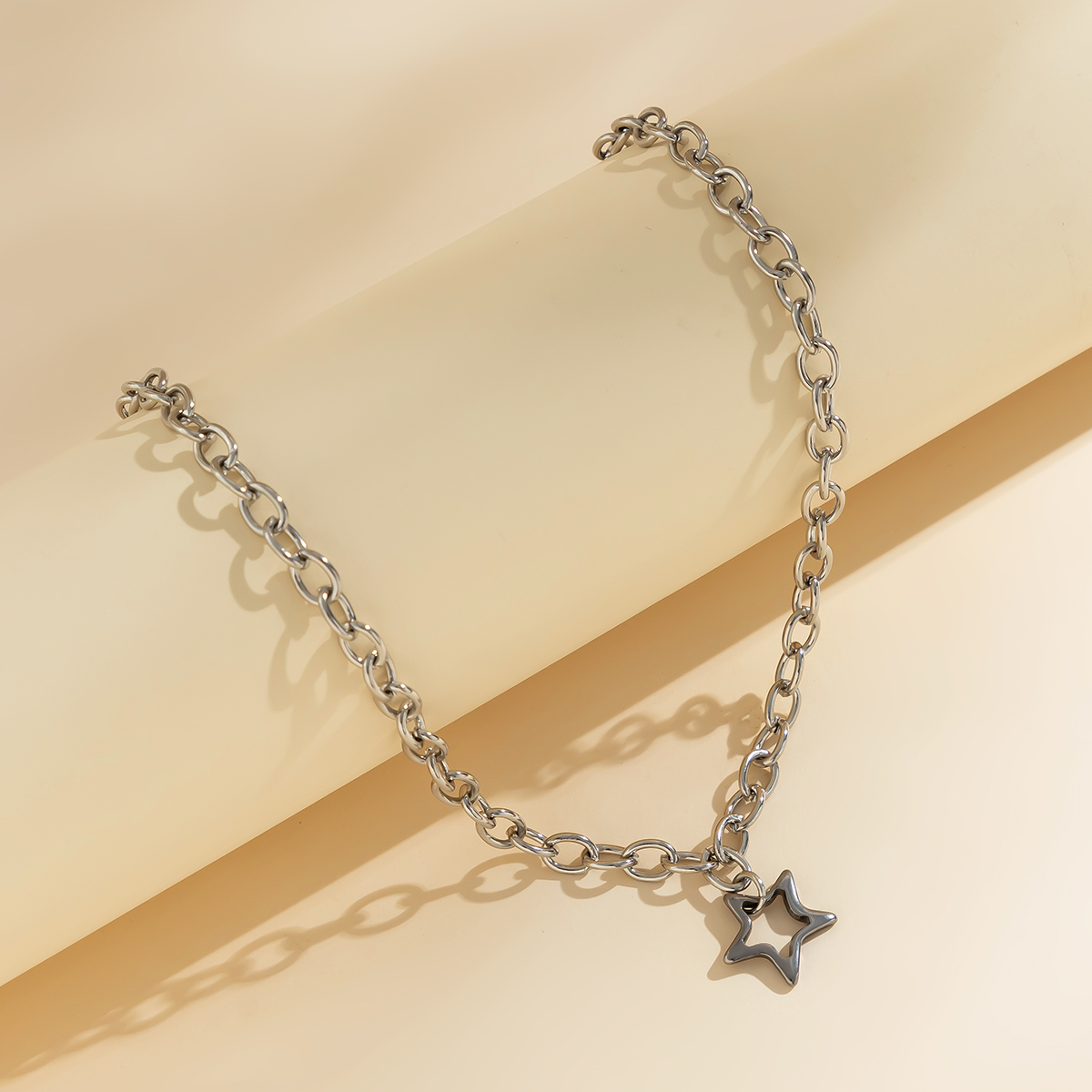 Wholesale Jewelry Simple Style Classic Style Irregular Star Titanium Steel Iron Chain Necklace display picture 5