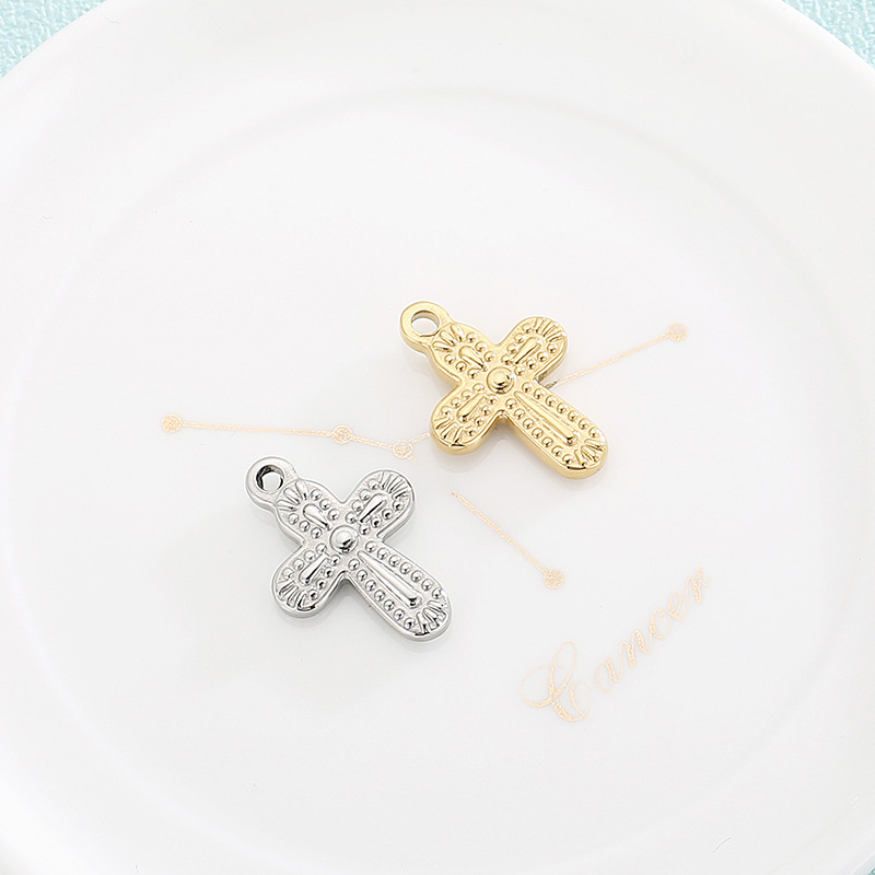 1 Piece Stainless Steel 18K Gold Plated Cross display picture 2