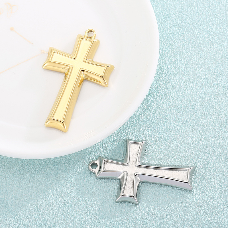 1 Piece Stainless Steel 18K Gold Plated Cross display picture 1