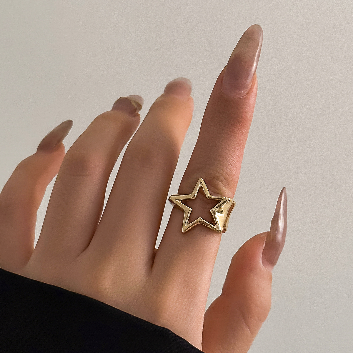 Simple Style Classic Style Star Alloy Hollow Out Women's Rings display picture 6