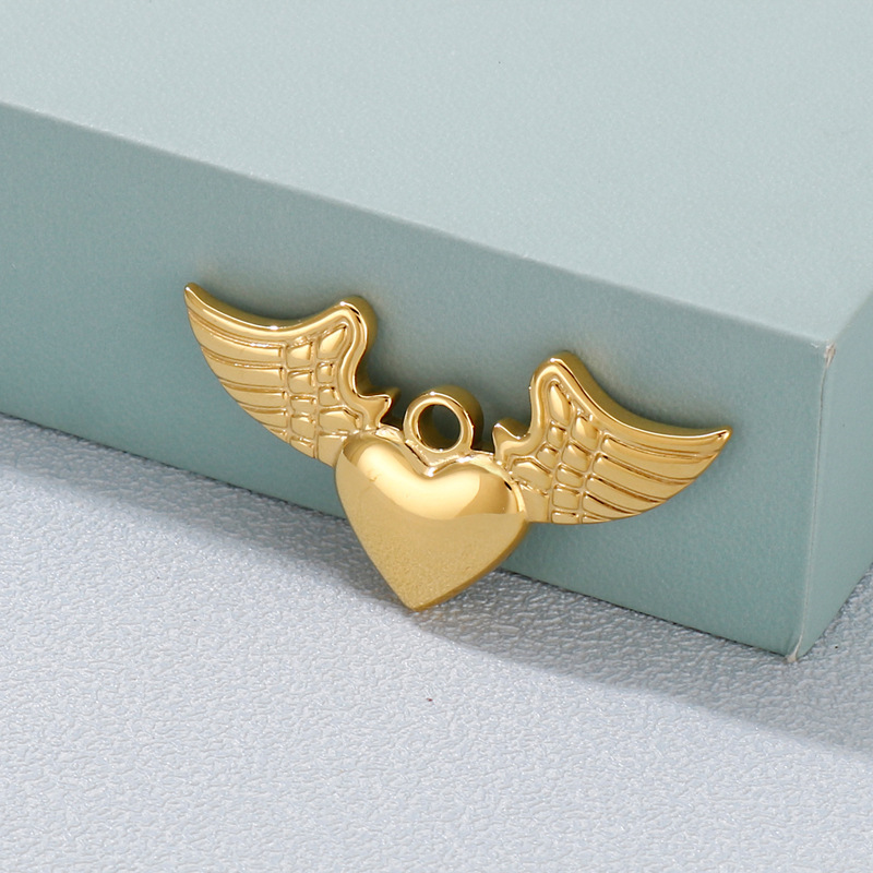 1 Piece Stainless Steel 18K Gold Plated Heart Shape Solid Color Pendant display picture 3