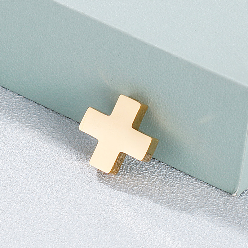 1 Piece Stainless Steel 18K Gold Plated Cross Solid Color display picture 2