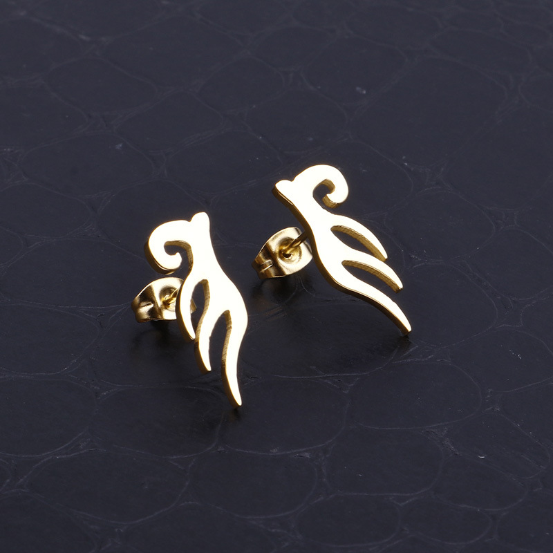 1 Pair Simple Style Solid Color Plating Stainless Steel 18K Gold Plated Ear Studs display picture 4
