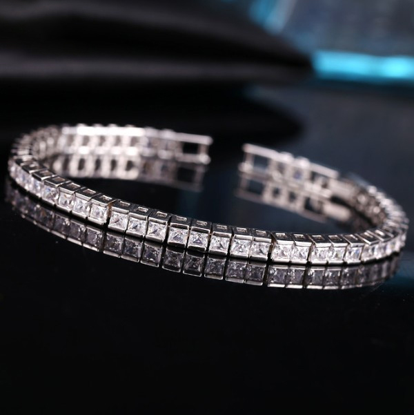 Lässig Quadrat Kupfer Inlay Zirkon 14 Karat Vergoldet Weißgold Plattiert Armbänder display picture 6