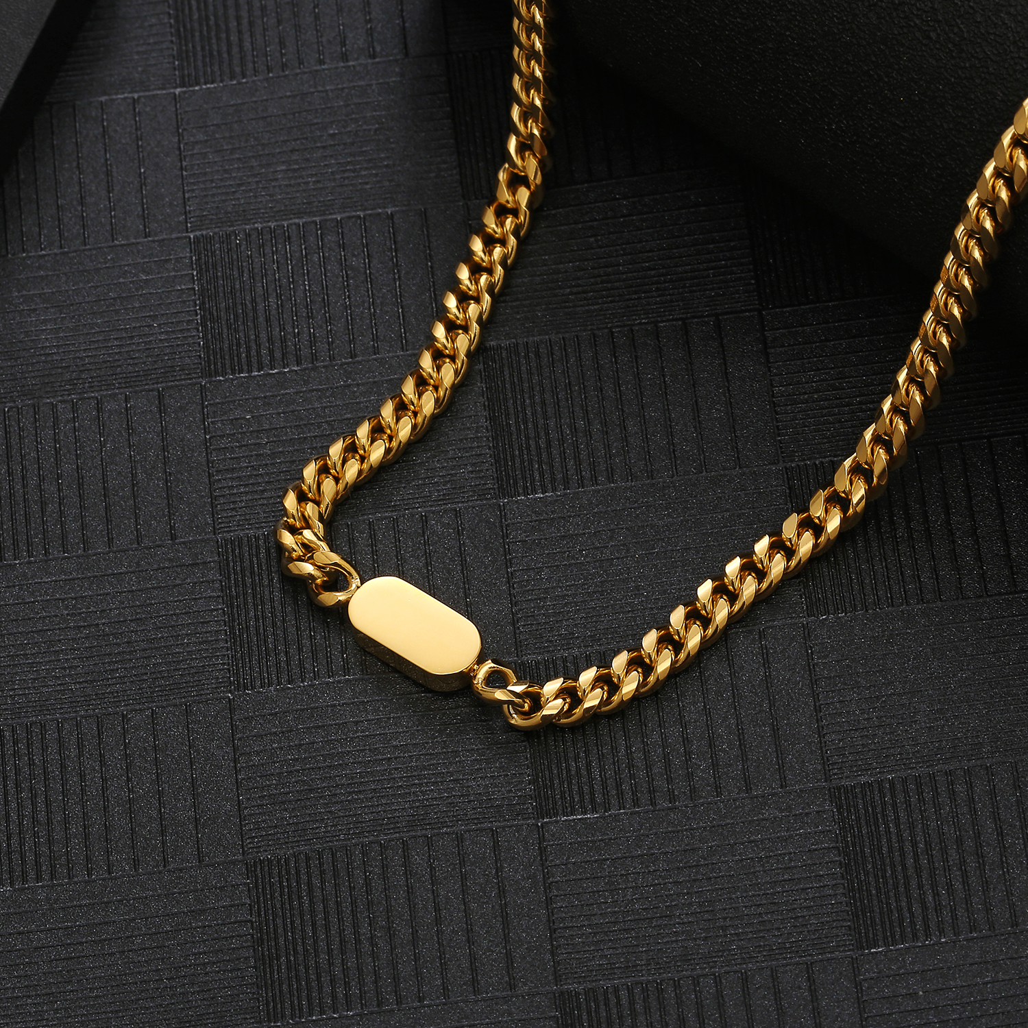 304 Stainless Steel 18K Gold Plated Hip-Hop Rock Cool Style Polishing Plating Chain Solid Color Necklace display picture 3