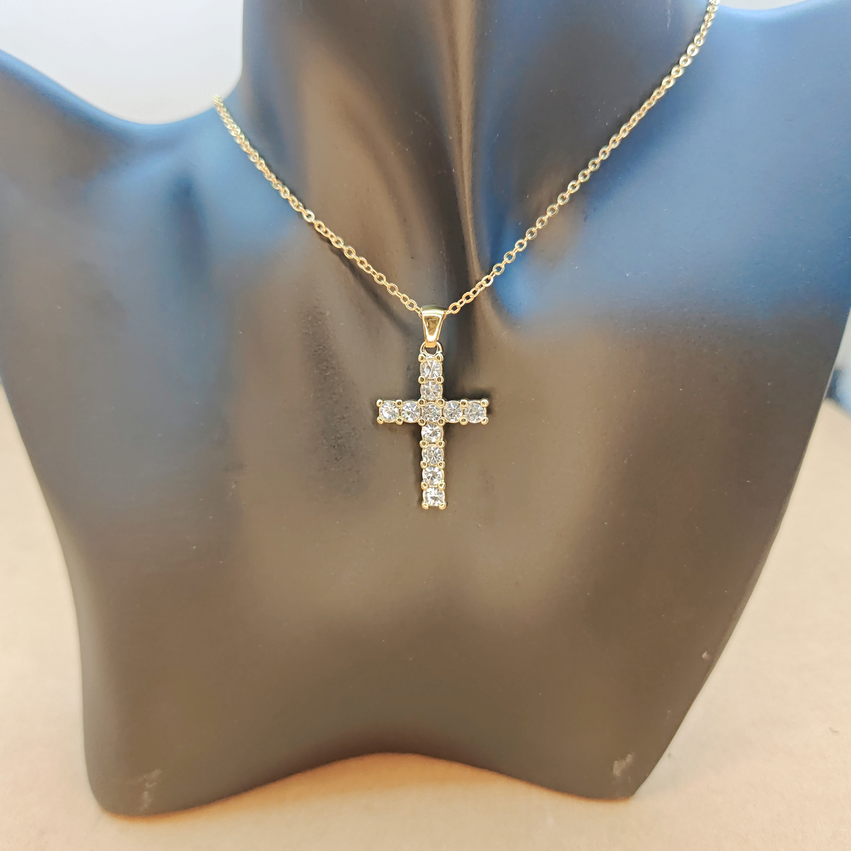 Classic Style Cross Stainless Steel Inlay Rhinestones Pendant Necklace display picture 20