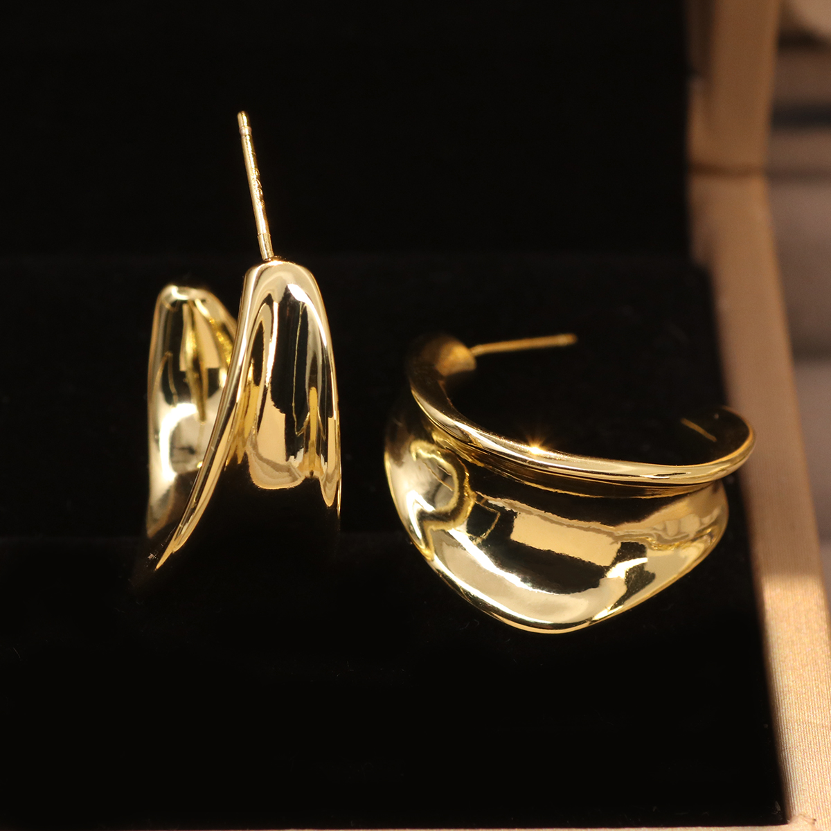 1 Paar Ig-stil Einfacher Stil Überdimensioniert C-form O-form Spiral- Polieren Überzug Kupfer 18 Karat Vergoldet Ohrringe display picture 5
