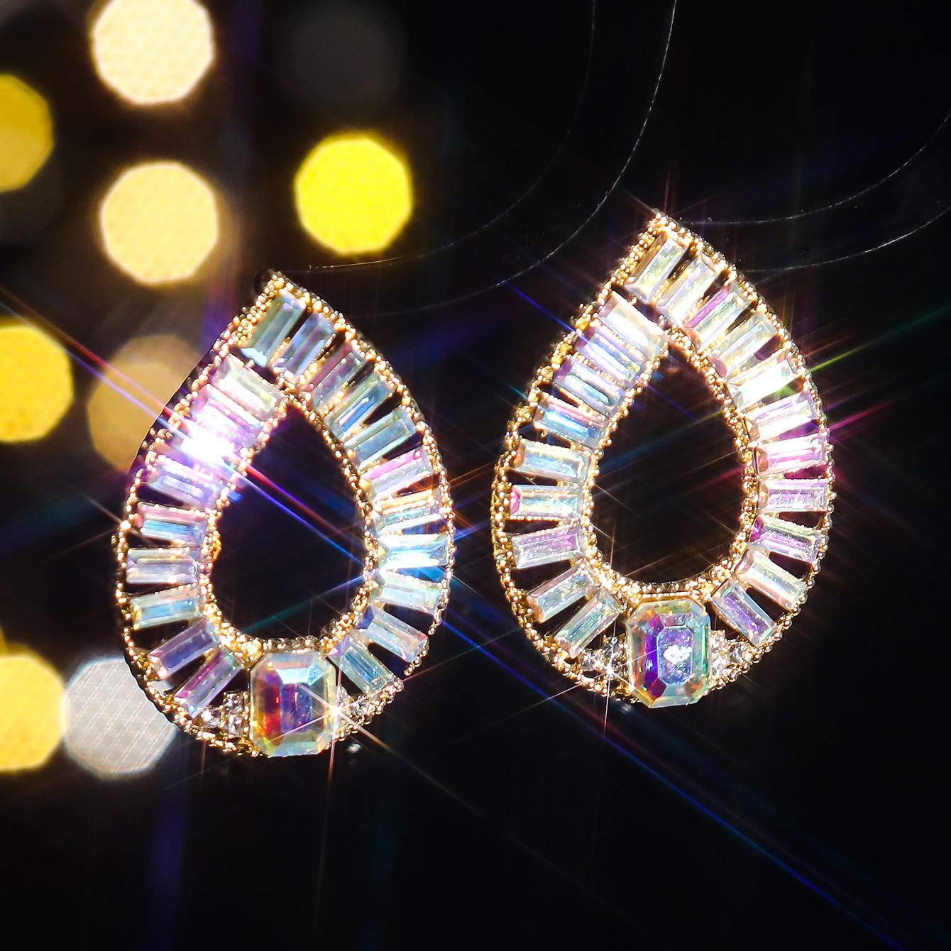 1 Pair Elegant Water Droplets Inlay Alloy Rhinestones Zircon Drop Earrings display picture 7