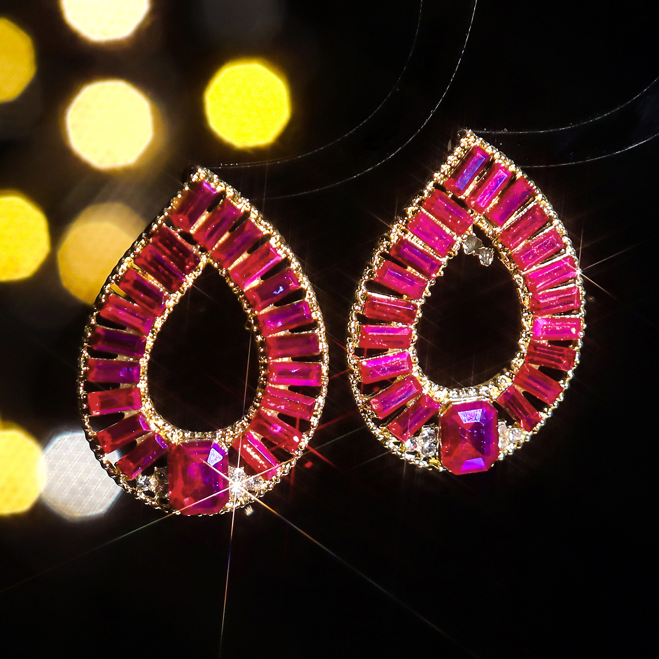 1 Pair Elegant Water Droplets Inlay Alloy Rhinestones Zircon Drop Earrings display picture 8