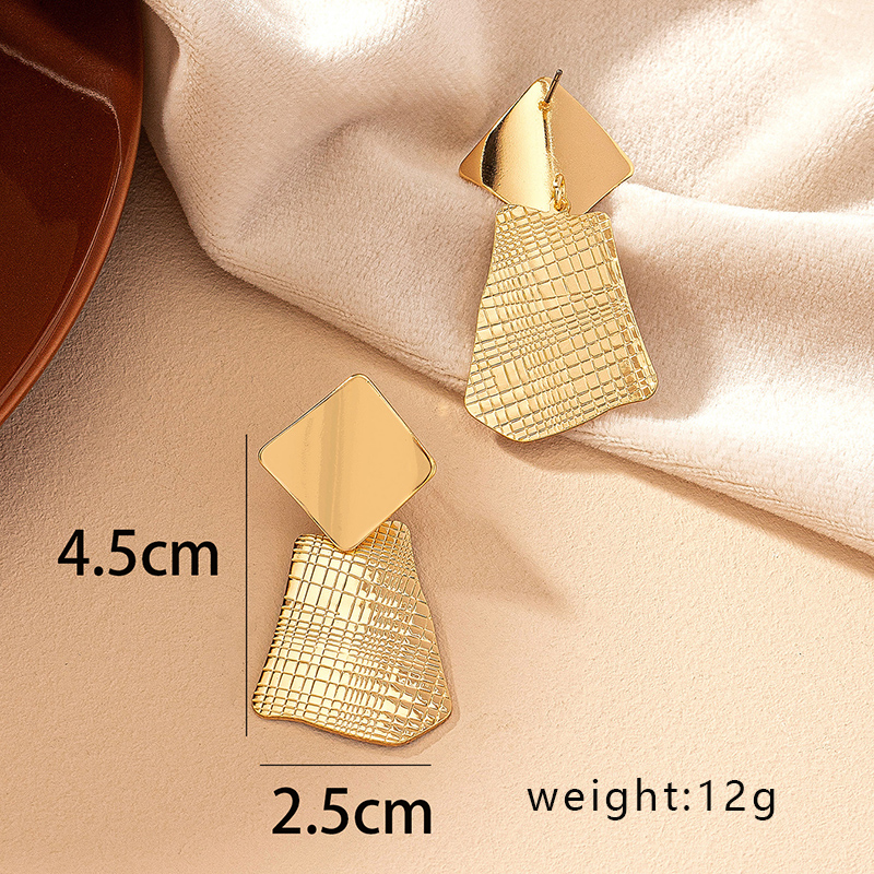 1 Pair Retro Geometric Plating Alloy 14k Gold Plated Drop Earrings display picture 6