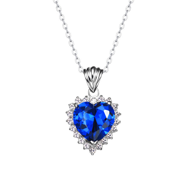 Elegant Shiny Heart Shape Sterling Silver Inlay Zircon Pendant Necklace display picture 3