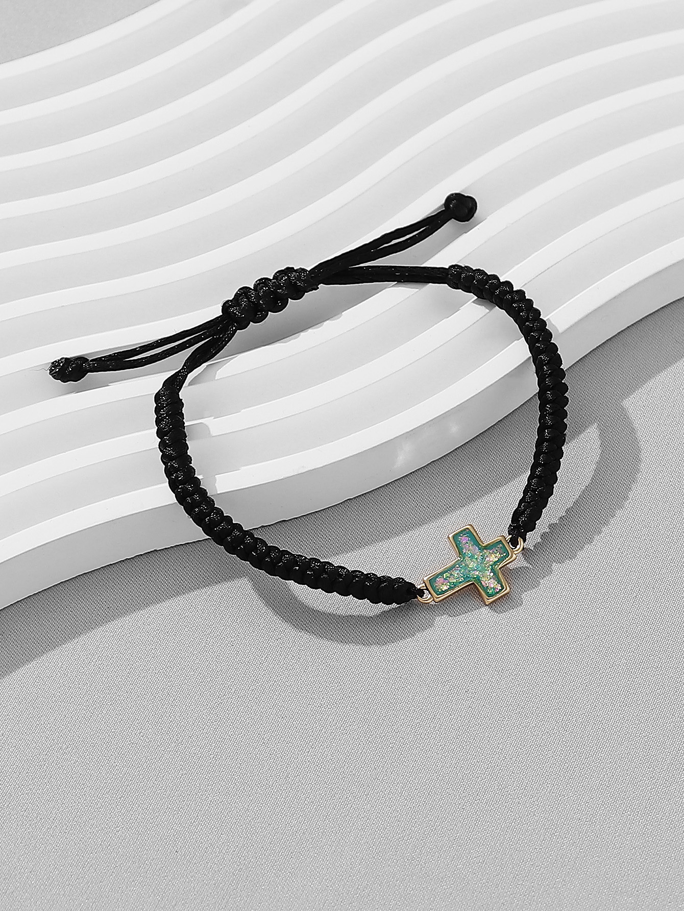 Casual Simple Style Cross Butterfly Sequin Synthetic Fibre Alloy Inlay Resin Unisex Drawstring Bracelets display picture 3