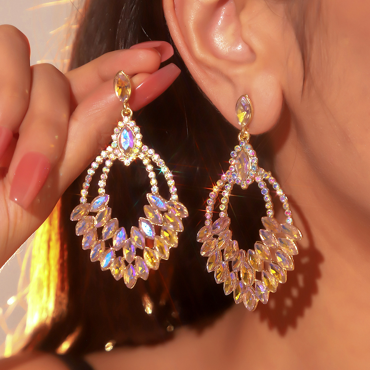 1 Pair Elegant Water Droplets Inlay Alloy Rhinestones Zircon Drop Earrings display picture 1