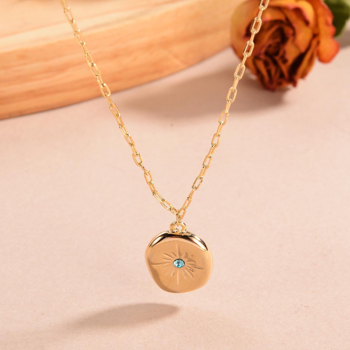 Simple Style Sun Alloy Plating Inlay Rhinestones Women's Pendant Necklace display picture 7