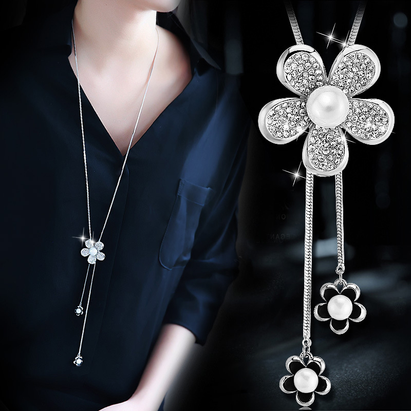 Elegant Simple Style Flower Alloy Copper Plating Inlay Artificial Rhinestones Artificial Pearls Women's Sweater Chain Long Necklace display picture 5