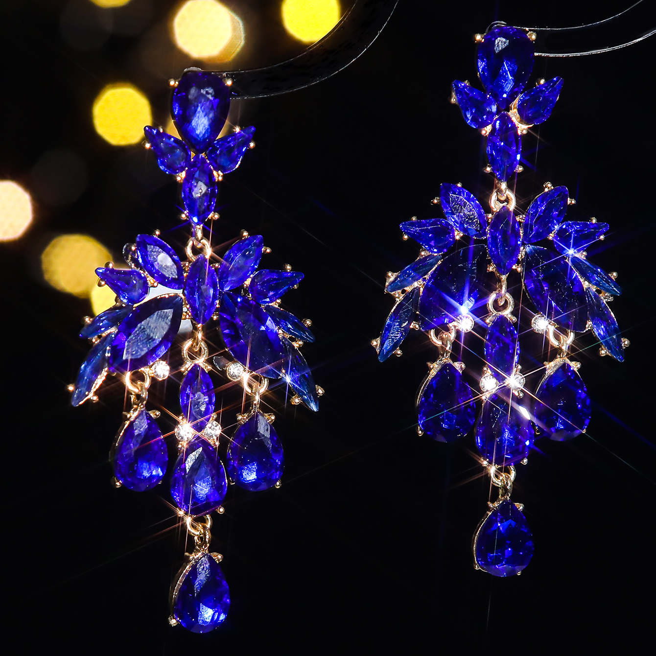 1 Pair Elegant Luxurious Geometric Plating Inlay Alloy Rhinestones Zircon Drop Earrings display picture 3