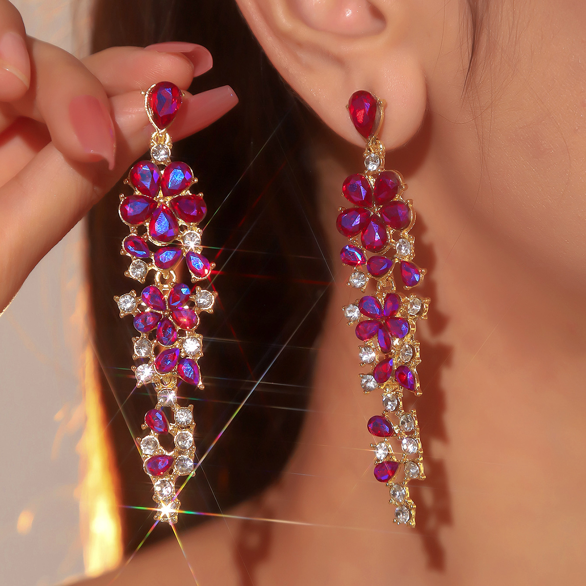 1 Pair Elegant Luxurious Flower Tassel Plating Inlay Alloy Rhinestones Zircon Drop Earrings display picture 1