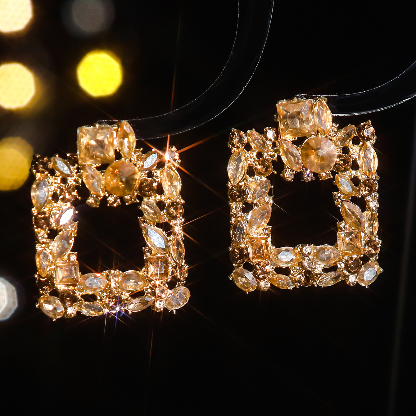 1 Pair Glam Luxurious Shiny Square Plating Inlay Alloy Rhinestones Zircon Drop Earrings display picture 6