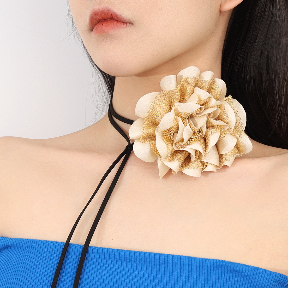 Retro Sexy Flower Cloth Women's Choker display picture 2