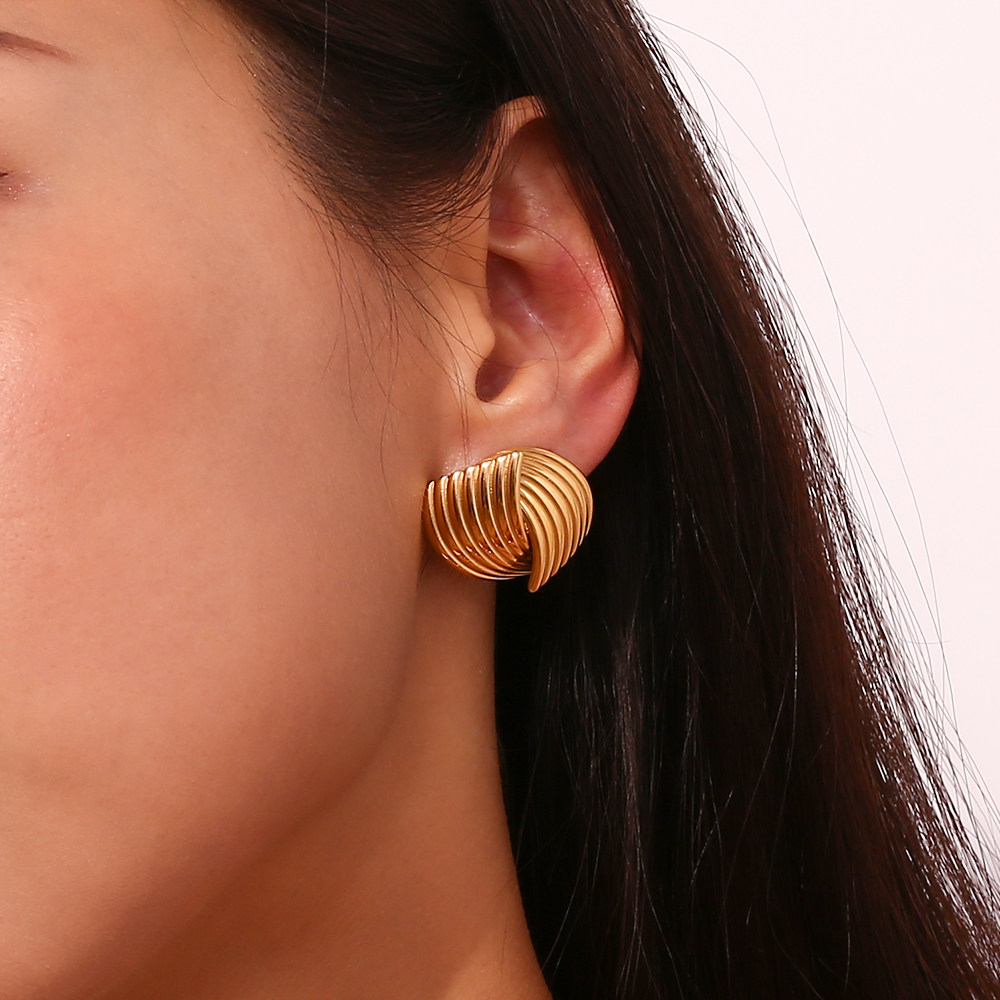 1 Pair Simple Style Geometric Plating Stainless Steel 18k Gold Plated Ear Studs display picture 4