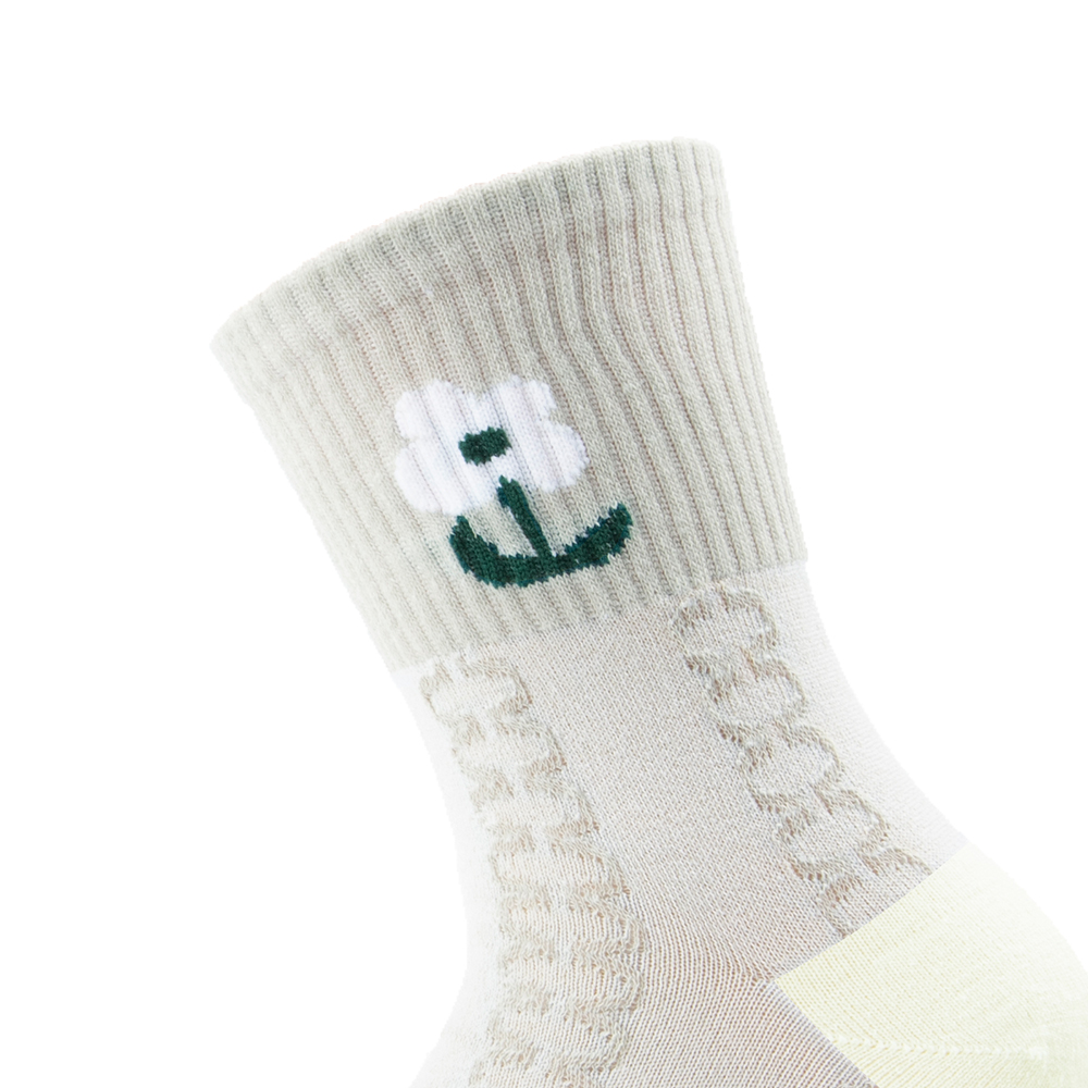 Femmes Pastorale Plante Polyester Broderie Crew Socks Une Paire display picture 6