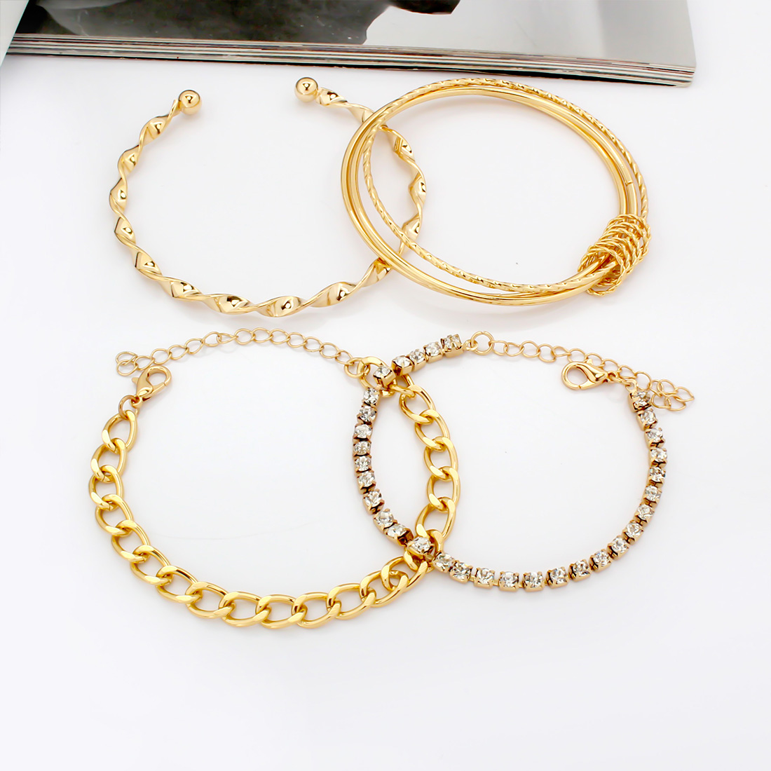 Style Ig Rétro Style Coréen Cercle Alliage Placage Incruster Strass Femmes Bracelets display picture 4