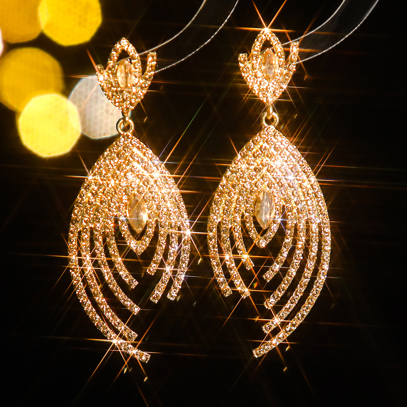 1 Pair Elegant Geometric Inlay Alloy Rhinestones Zircon Drop Earrings display picture 6