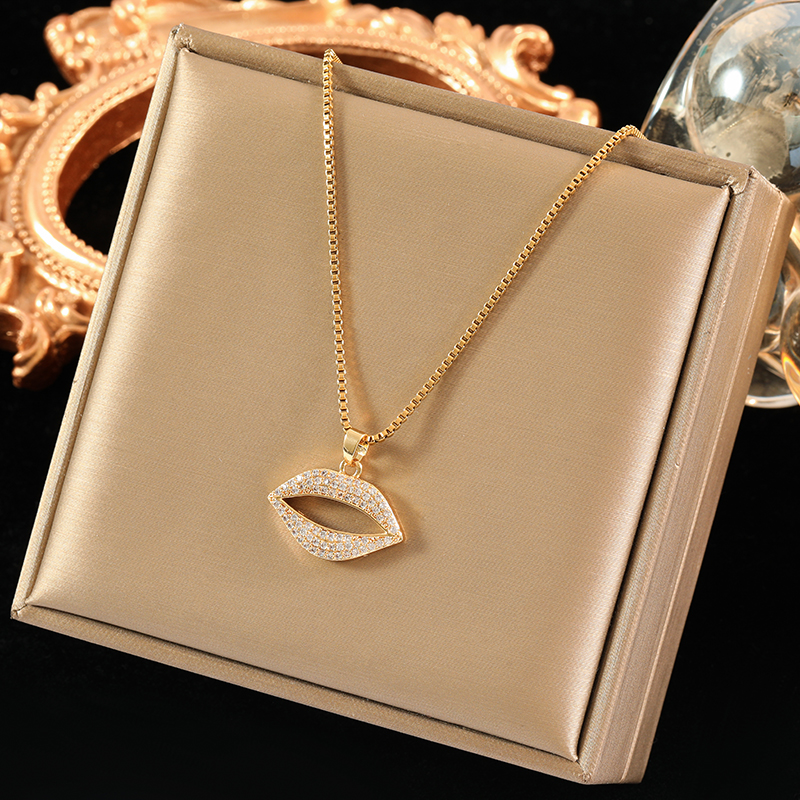 Wholesale Simple Style Lips Stainless Steel Brass Plating Inlay 18K Gold Plated Zircon Pendant Necklace display picture 4