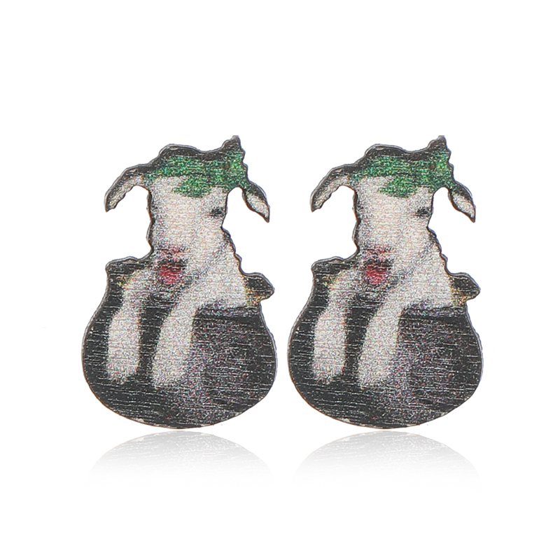 1 Pair Cute Shamrock Animal Painted Wood Silver Plated Ear Studs display picture 7