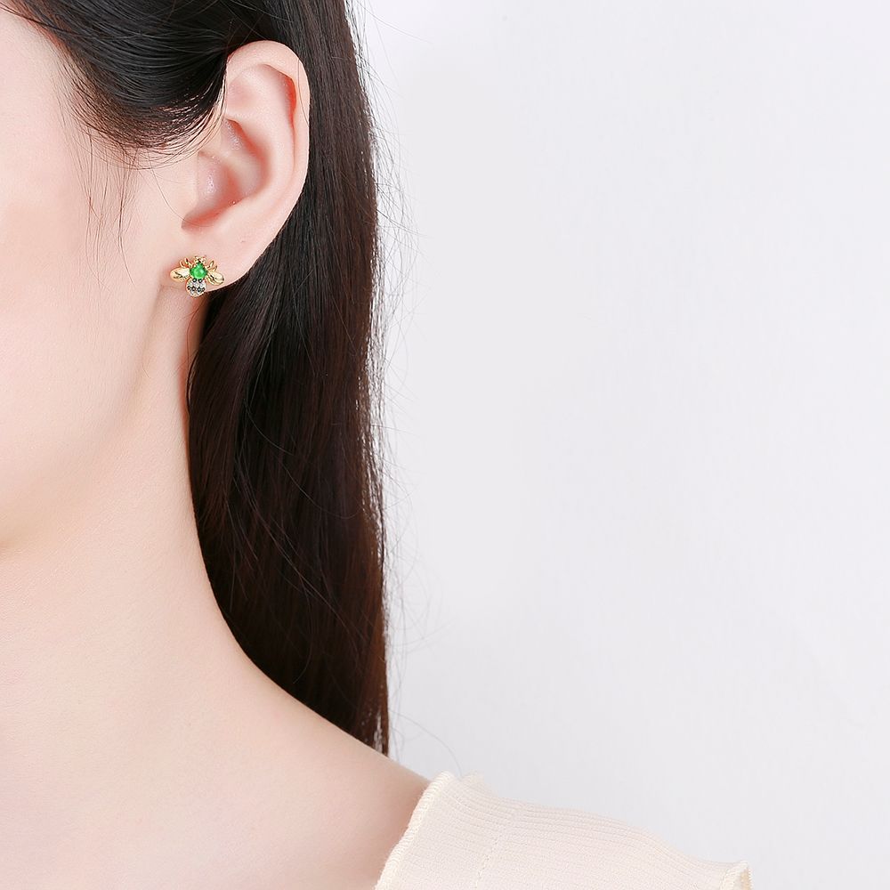 1 Pair Lady Modern Style Classic Style Sun Bee Inlay Copper Zircon Ear Studs display picture 2
