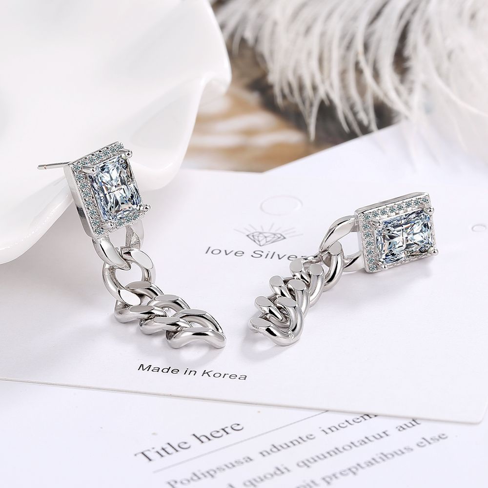 1 Paire Style Simple Style Classique Géométrique Incruster Le Cuivre Strass Boucles D'oreilles display picture 4