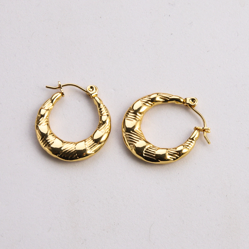 1 Pair Casual Classic Style Commute U Shape Twist Plating 304 Stainless Steel 18K Gold Plated Earrings display picture 4
